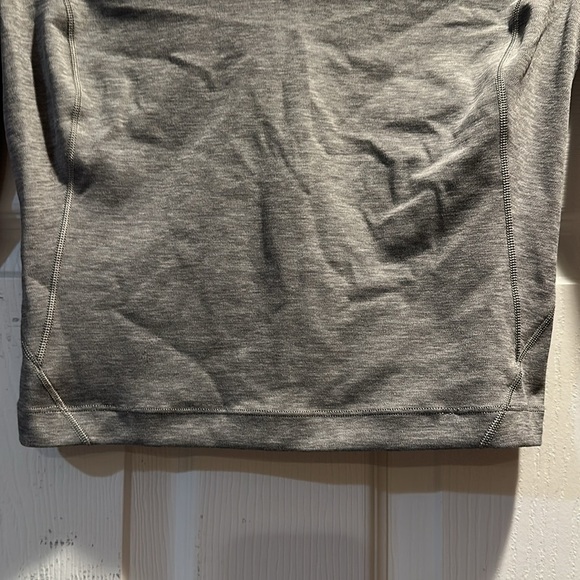 Lululemon Align Heather Gray Long Sleeve Crop Top S - Picture 5 of 8